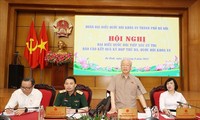 El máximo líder político de Vietnam se reúne con electores de Hanói