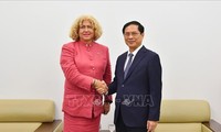 Vietnam y Venezuela promueven la cooperación bilateral