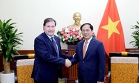 Vietnam y Chile profundizan relaciones amistosas