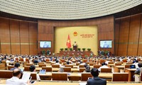 Parlamento de Vietnam analiza cuatro borradores de leyes importantes
