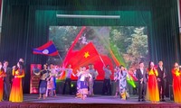 Gala en homenaje a las relaciones especiales entre Vietnam y Laos