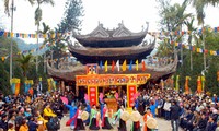 Preparativos para el Festival de la Pagoda de Huong (Perfume)