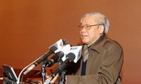 Líder partidista de Vietnam llama a mayores aportes de los cuadros jubilados 
