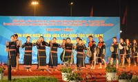 Vietnam resalta valor cultural de sus 54 nacionalidades