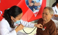12 mil menesterosos vietnamitas recibirán atención médica gratuita