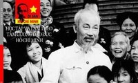 Publican el libro “Ho Chi Minh-Vivo Hado” de un autor tailandés 