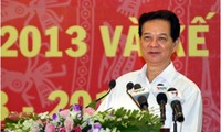 Premier vietnamita preside Conferencia nacional de Inversión