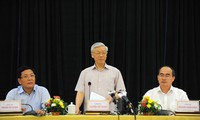 Líder del Partido vietnamita urge a formar una filosofía educativa  