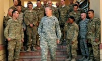 EEUU trata sobre ataques internos en Afganistán