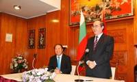 Vicepremier Nguyen Thien Nhan visita Bulgaria