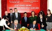 Irlanda brinda asistencia a desactivación de explosivos en Vietnam