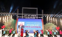Conmemoran 90 años del nacimiento de ex primer ministro Vo Van Kiet