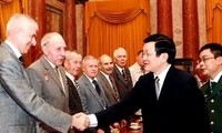 Presidente vietnamita agradece a veteranos soviéticos por su ayuda en la guerra 