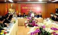 Concluye VI período de sesiones de Consejo Teórico de Vietnam