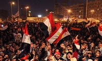Egipcios se echan a la calle en Segundo aniversario de revolución contra Mubarak
