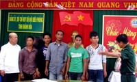 Filipinos rescatados por pescadores vietnamitas están por repatriarse