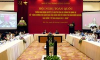 Vietnam eleva papel del Partido en políticas sociales y sanitarias