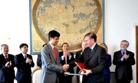 Vietnam e Italia fomentan la cooperación en aviación comercial