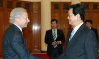 Gobierno vietnamita toma en consideración inversiones extranjeras