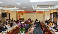 Gobierno de Vietnam inspecciona construcción de nuevo campo en provincia de Lam Dong