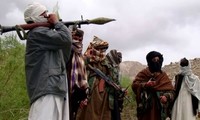 Mueren 15 policías afganos en enfrentamientos con talibanes