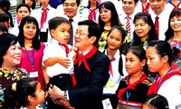 Jefe del Estado vietnamita prioriza atención infantil