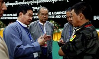 Gobierno de Myanmar negocia por primera vez con 15 grupos étnicos armados