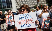  Thousands march in the US to protest Trump’s immigration policy  