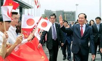 일본 언론, Tran Dai Quang주석 일본 방문 정중하게 보도