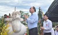 총리는 Quang Nam성에 전상병 열사의 날 기념식 참여