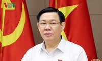 Vuong Dinh Hue부총리 ;  중소기업 발전 기금,  창업을 지원