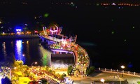 베트남 관광 : 관광 축제일 – 2차  껀터 (Cần Thơ), Ninh Kieu 화등의 밤