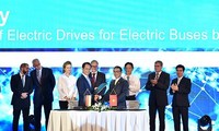 (유) VinFast생산경영회사와 베트남 Siemens회사는 전기버스 제조 기술 및 부품 공급 계약서 체결