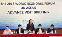 베트남, 2018년 WEF ASEAN회의 준비 대표단 하노이 방문 환영