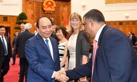 베트남 관광 발전을 위해 개방적인 비자 정책 계속 진행