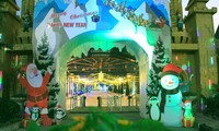 서호 (Hồ Tây)공원의  “즐거운 크리스마스 – 2019년 새해 맞이” 축제