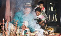 Aza (아자), Pakô (빠꼬)  소수 민족의 햅쌀 축제