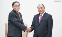 응우옌 쑤언 푹 (Nguyễn Xuân Phúc) 총리, 미얀마 국제협력 장관 접견