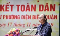 총리, 하노이에서 소수민족 대단결대회 참석