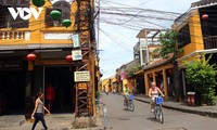 호이안, “도보거리”, “밤거리” 재개와 전통직업 마을 오픈