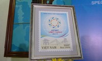 Publication d’une collection de timbres spéciale en l’honneur de l’APEC Vietnam 2017