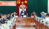Le Premier ministre suggère à Phu Yen des pistes de développement économique