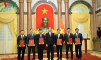 Le président Tran Dai Quang nomme de nouveaux ambassadeurs