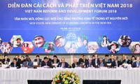 Le PM au premier forum sur la réforme et le développement du Vietnam 2018