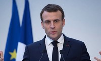 Gilets jaunes: Macron dévoile sa lettre aux Français 