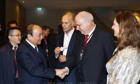 Nguyen Xuan Phuc à Davos : « Venez au Vietnam et créez des produits 4.0 »