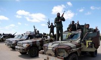 Libye: violents combats près de Tripoli, appel de l'ONU à une trêve ignoré