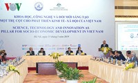 Le Premier ministre assiste à une conférence sur la science, la technologie et l'innovation