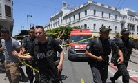 Double attentat à Tunis: une personne décédée, plusieurs blessés