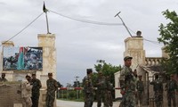 Afghanistan: Attentat suicide devant la principale base militaire US